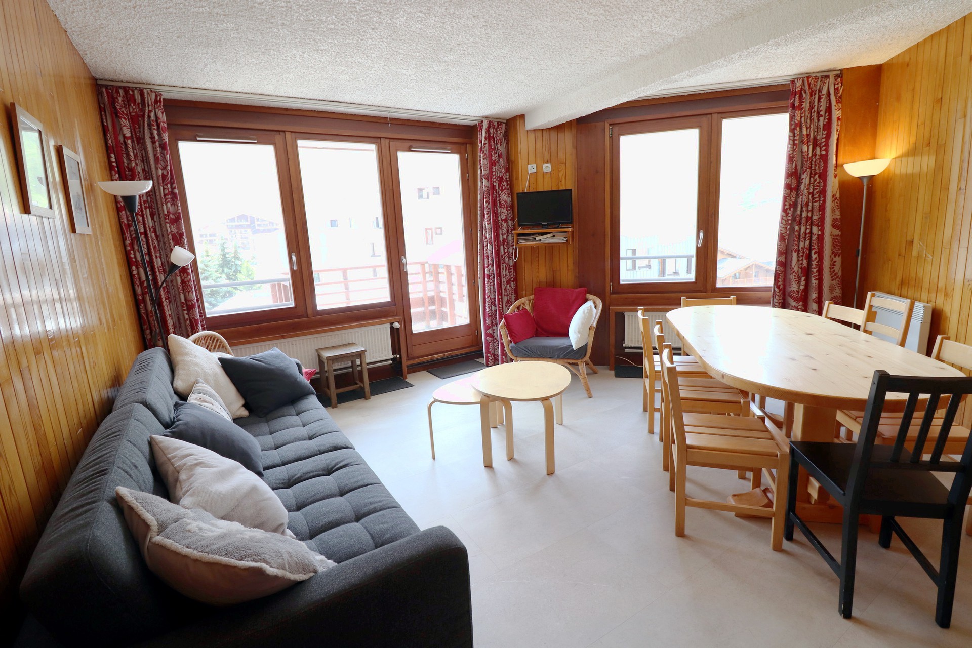 Apartman za 10 osoba TI-CUBT-103